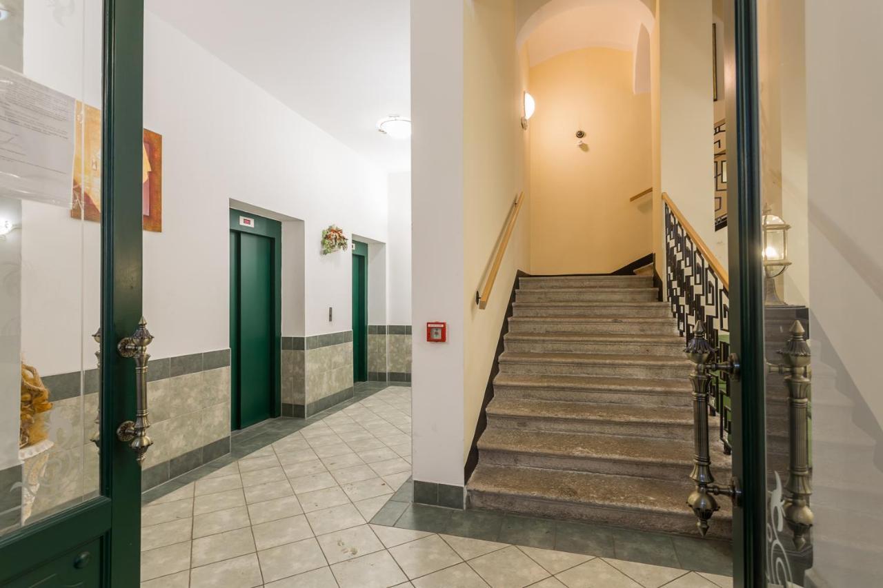 Apartma Linda 1880 Karlovy Vary Dış mekan fotoğraf