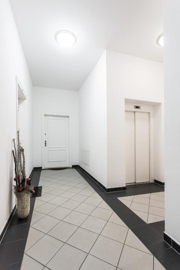 Apartma Linda 1880 Karlovy Vary Dış mekan fotoğraf